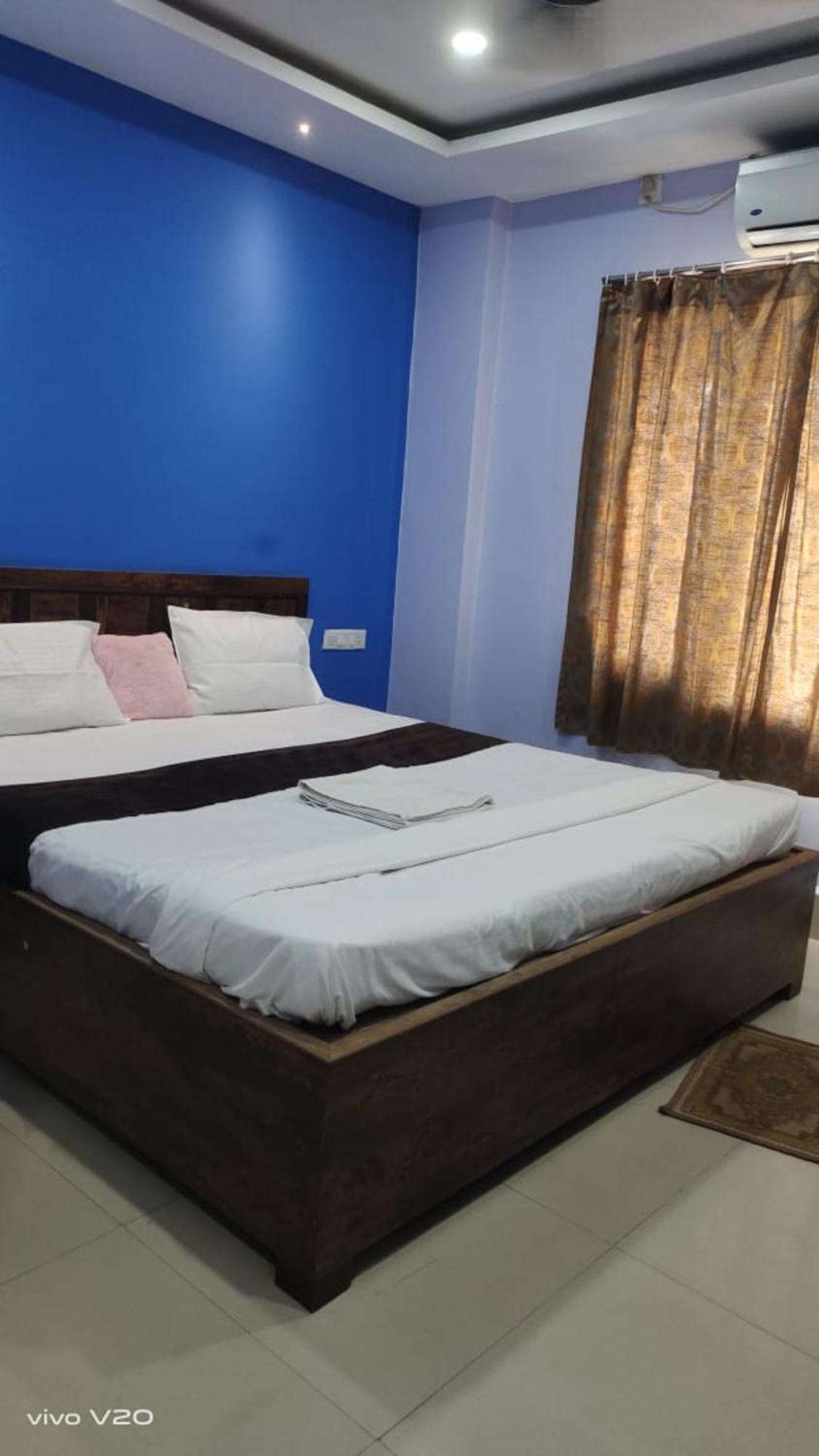 Hotel Tara Lodge Grand Road Puri - Near Jagannath Temple - Best Location المظهر الخارجي الصورة